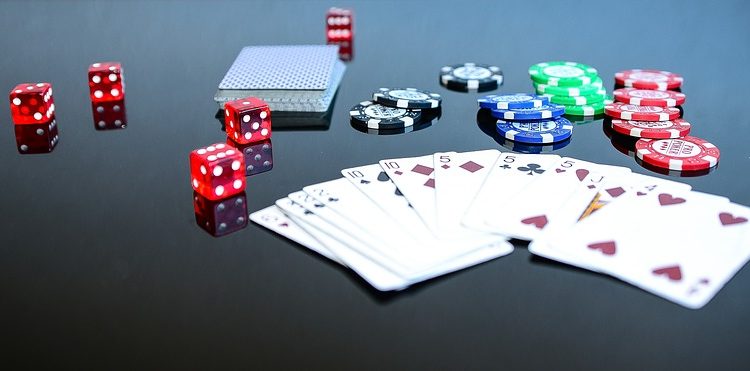 Common features that an online casino site should offer its users